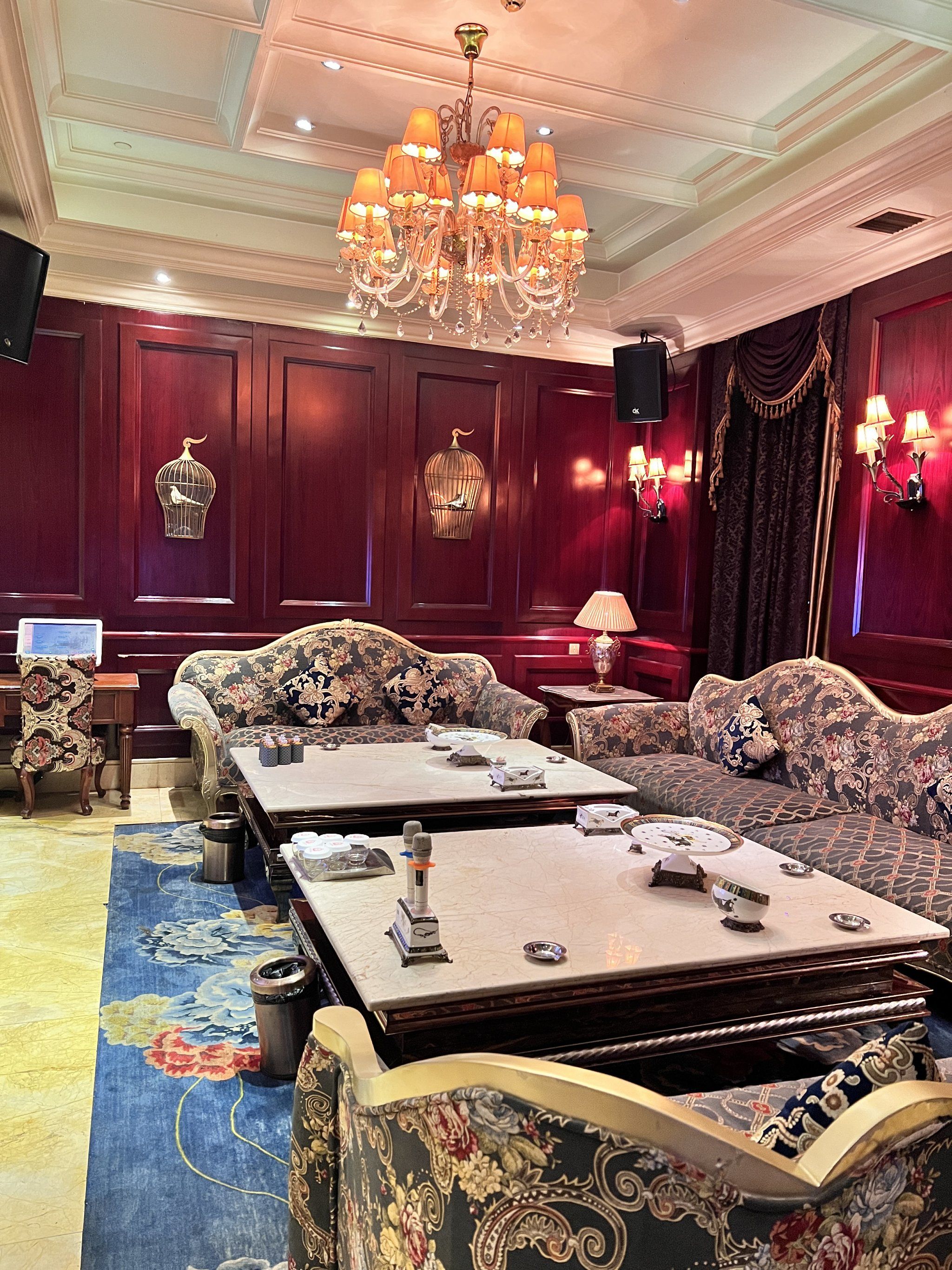 南阳商务ktv消费攻略详解-西峡县ktv预定